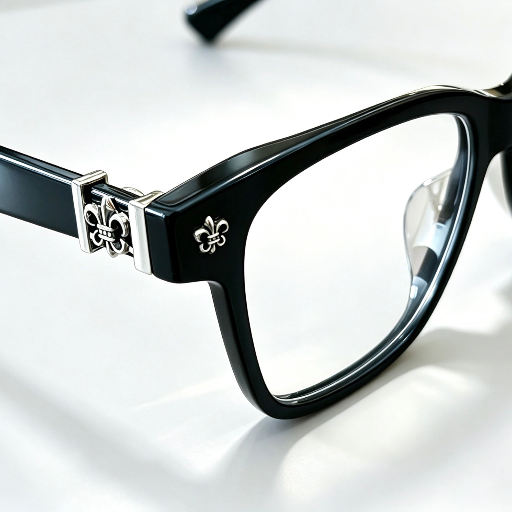 Full Frame Glasses Dark Luxury